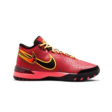 SCARPE NIKE LeBron NXXT