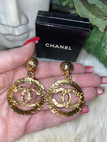 Coco chanel wowza runway - coco,