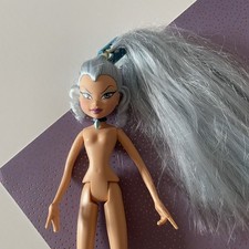 Winx Club Pixie Magic Icy Doll