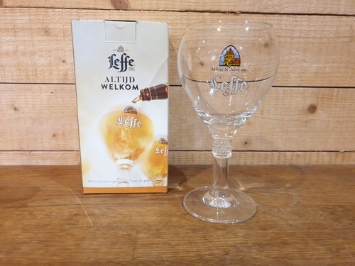 Leffe belgian lager beer - leffe,