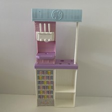 Barbie Gelateria Playset Stand