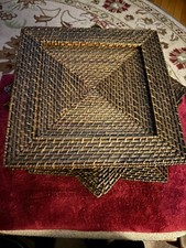 12. Caricabatterie quadrato