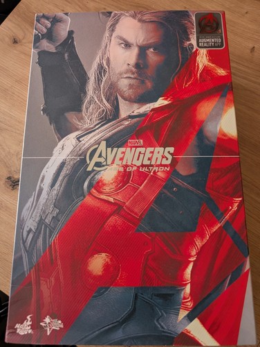 Hot toys thor - toys,