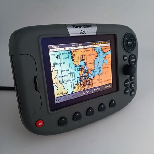 Raymarine a60 mfd - sonar, color