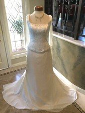 NWT PRONOVIAS Narbona