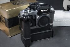 Fotocamera Nikon F2 AS / MD-2 / MB-1 - Pari al nuovo - S.N. 8064000