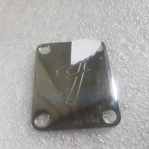 Piastra collo fender - piastra,