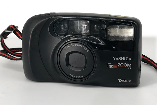 Yashica ezs zoom - zoom, 70