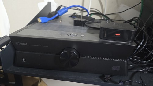 Yamaha ymc 700 - neohd, media