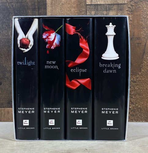 Twilight saga collection - twilight, 4
