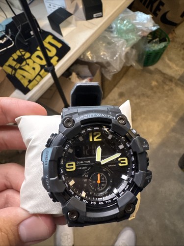 Nuovissimo orologio digitale