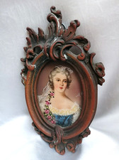 ANTICA MINIATURA DI DAMA CON GHIRLANDA FIORITA CORNICE BRONZO ROCAILLE.