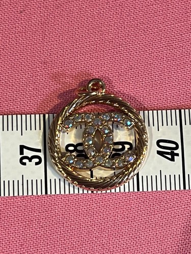 Pendentif breloque charm
