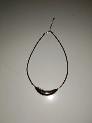 Collana rigida con - , maglia