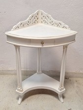 Mobileto ad angolo laccato bianco vintage