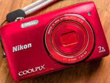 N fotocamera digitale compatta