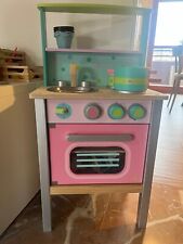 cucina giocattolo legno Sevi, rosa e verde, per bambine di 2/3 anni. 