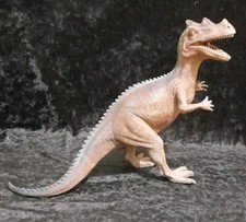 Dinosauro Ceratosaurus Giocattolo Ceratosauro Jurassic Park cm. 37 Art. 3523
