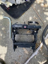 AUDI A4 B6 B7 DIN Singolo Radio Stereo STAFFA TELAIO della gabbia 8E0 858 005 e