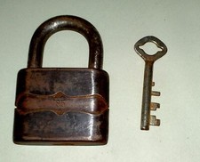 GRANDE LUCCHETTO D'EPOCA