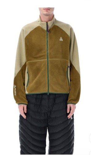 135 nike acg wolf - $135,