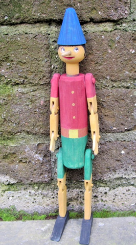 Pinocchio legno fatto - pinocchio,