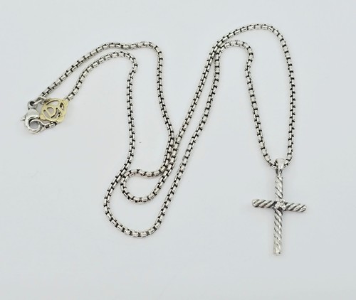 Collana classica croce cavo