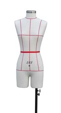 Busto con esposizione