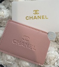 Specchio Chanel GWP rosa
