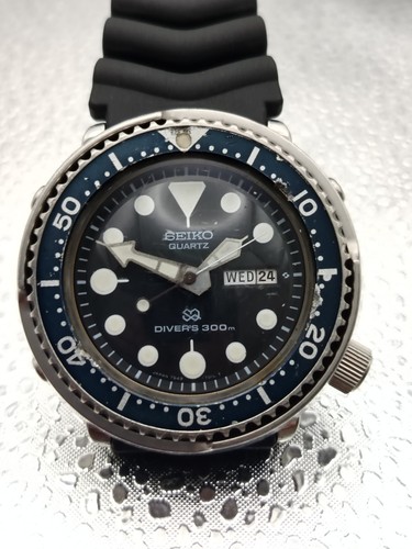 Seiko 7549 7010 - quartz, diver