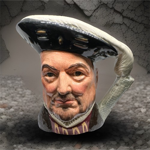 Royal doulton toby mug - royal,