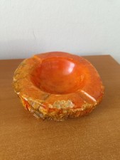 Posacenere arancione di ALABASTRO MADE IN ITALY HAND CARVED DESIGN VINTAGE