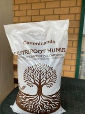 Humus di Lombrico -Fertilizzante Biologico 20 kg / 50 lt (2 sacchi da 10 kg)
