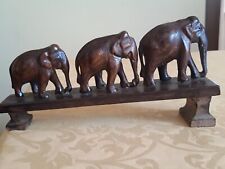Famiglia di elefanti in legno intagliato a mano vintage - Da collezione