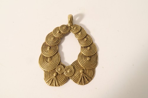 Ciondolo ottone ornamento - in,