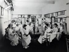 Foto Vintage Scuola per ricamatrici fine 800 stampa 24x18 cm