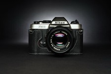 Custodia mezza fotocamera in