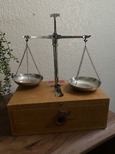ANTICA BILANCIA DI PRECISIONE
