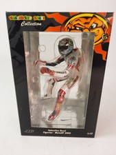 Minichamps Yamaha V. Rossi Valencia 2005 sitting figurine 1/12 312050086