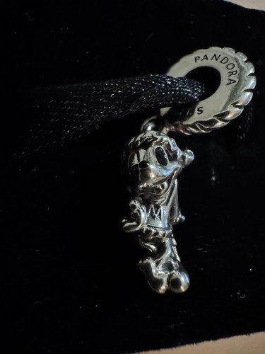 Charm pendente disney - charm,