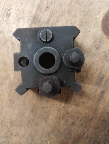 Quick change tool post - quick,