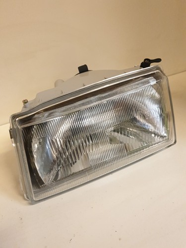 Faro anteriore sinistro - anteriore,