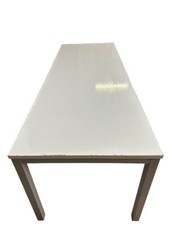 tavoli in struttura acciaio