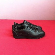 Rare Nike Cortez “There Is No Finish Line” – Size 8.5 US / 40 EU 