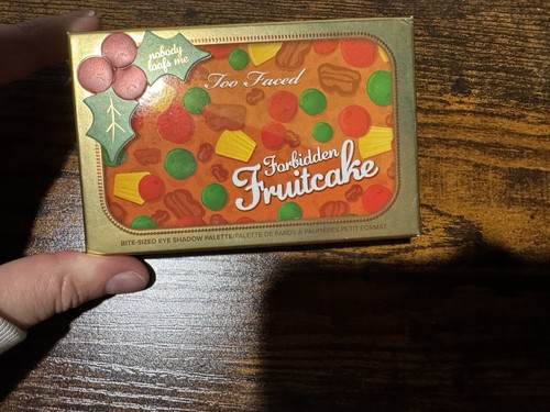 Too faced forbidden fruitcake - too,