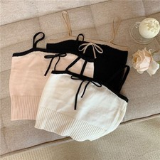 Top donna elegante ma casual fondo con fiocco giocoso e tonalità vivaci