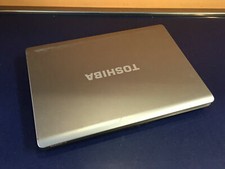 Portatile Notebook TOSHIBA L300D NON FUNZIONANTE ROTTO *
