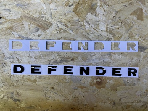 Defender scritta nero lucido - defender,