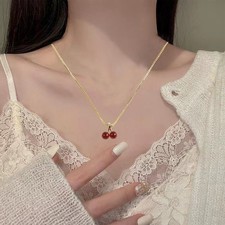 Collana con ciondolo in oro