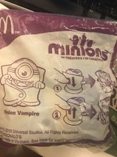 mcdonald minion vampiro HAPPY